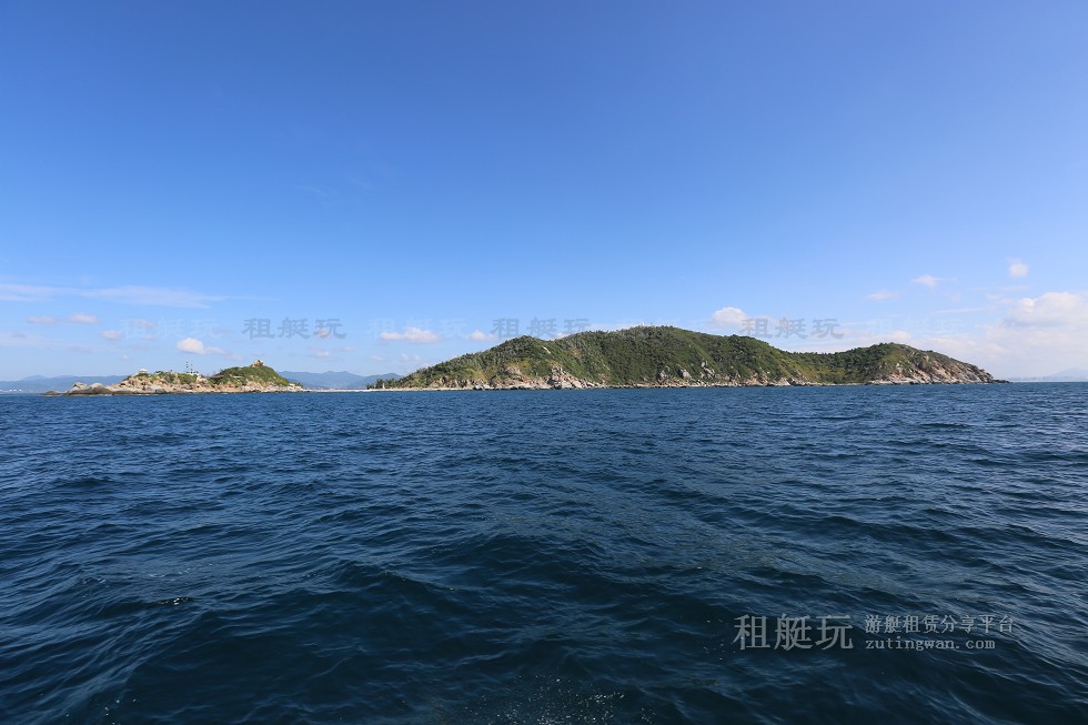 三亞旅游游艇租賃，三亞港至西島航線(xiàn)