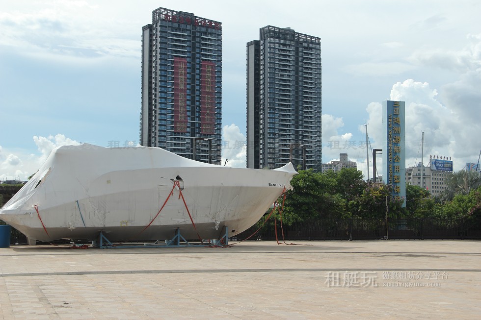 三亞鴻洲國際游艇會(huì)碼頭